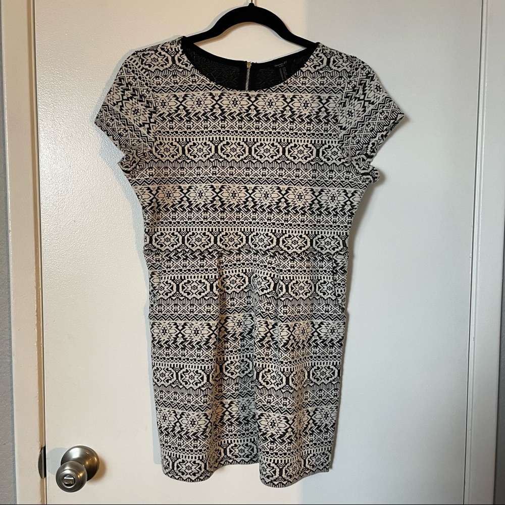 Forever 21 Cap Sleeve Pocket Dress
